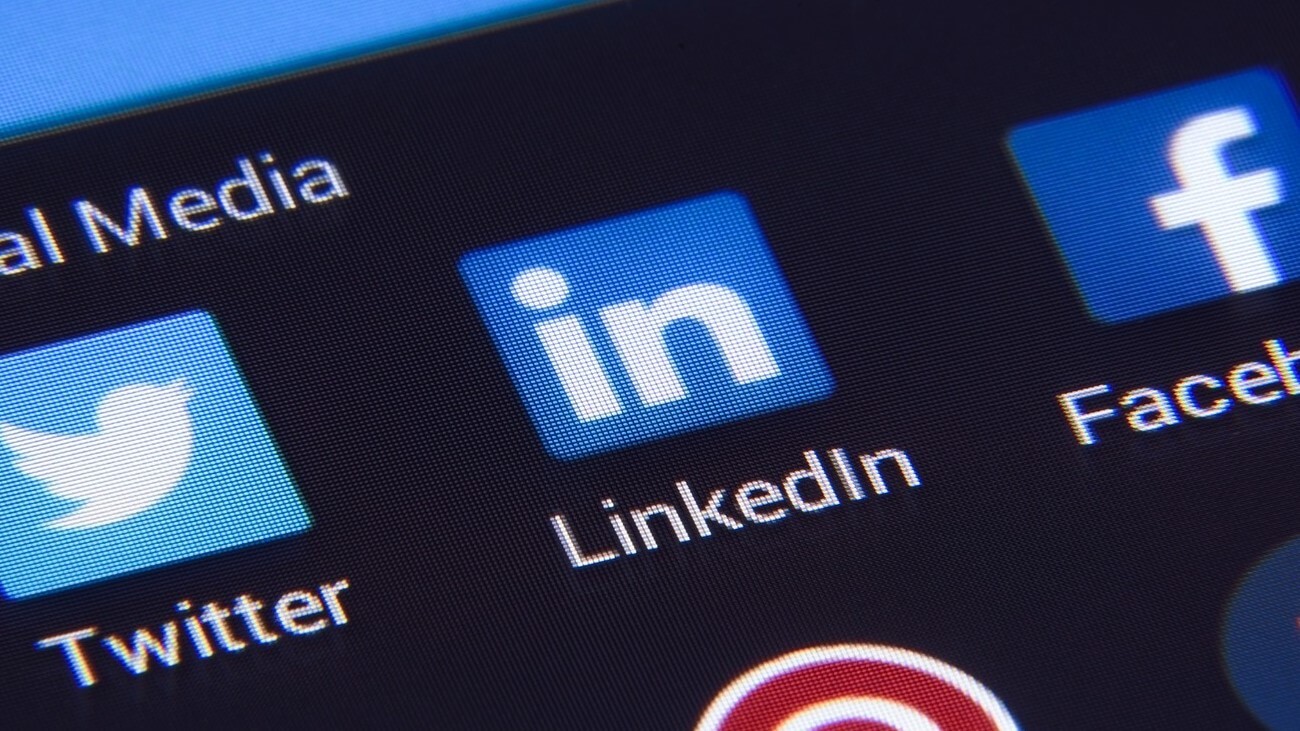 Ein Bild einer LinkedIn-App auf einem Smartphone-Bildschirm.