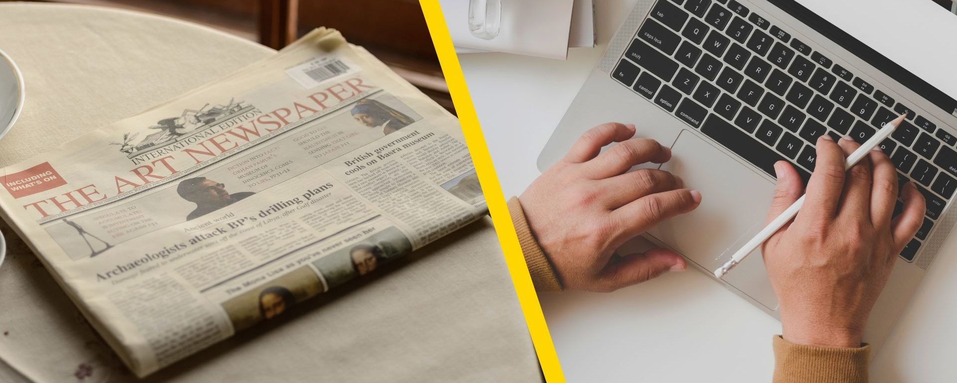 Tageszeitung links auf dem Tisch, rechts Person am Laptop.